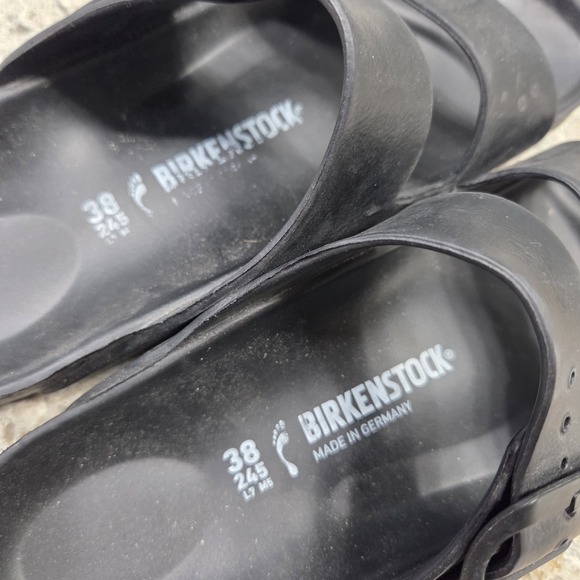 Woman's Birkenstock Arizona Black EVA Slip-on Sandals with Buckle Size 38 - Picture 3 of 12